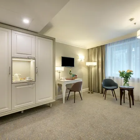 Hotel Ratonda Centrum