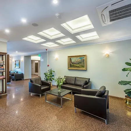 Szálloda Ratonda Centrum 4*