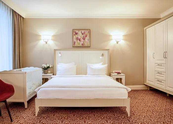 拉顿达中心酒店