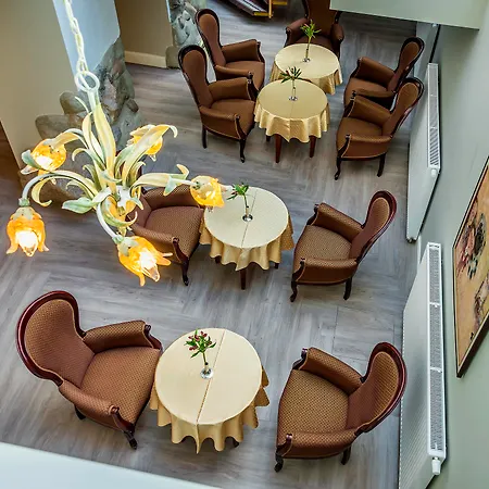 Ratonda Centrum Hotel