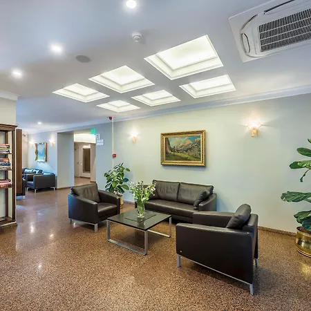 מלון Ratonda Centrum 4*