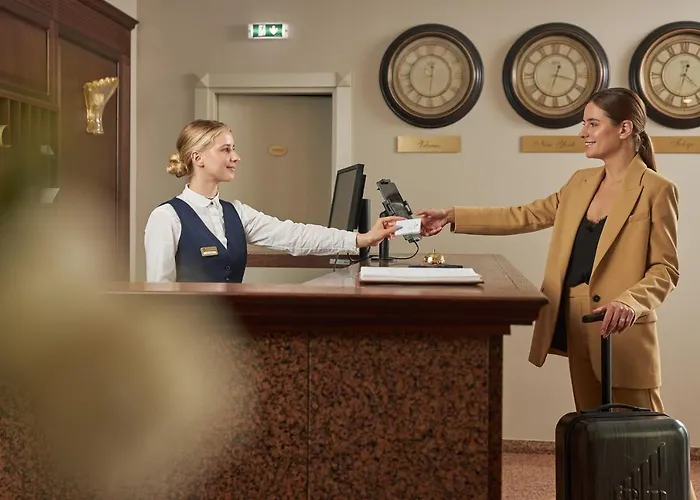 Hotel Ratonda Centrum 4*